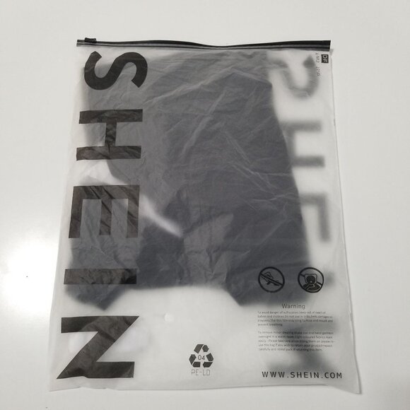 SHEIN Essnce Short Sleeve Solid Tee Size S Color Black - Picture 4 of 4